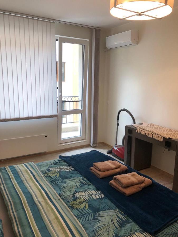 Habitat Sea View Apartment Varna Esterno foto